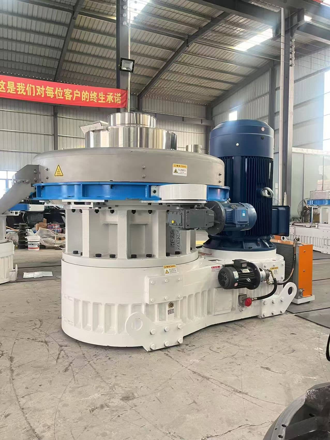 Máquina de pellets de madeira tipo 850 315 kW