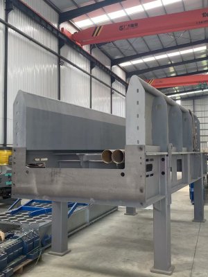 Máquina de trituração e pós integrada