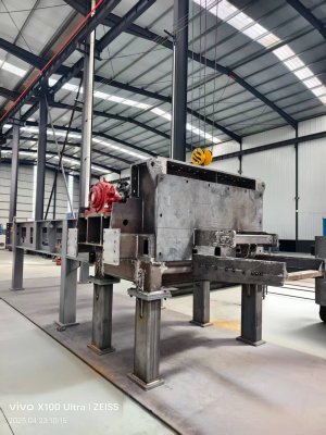 Máquina de britagem e pulverização integrada