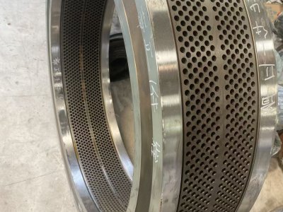 a máquina de pellets morre