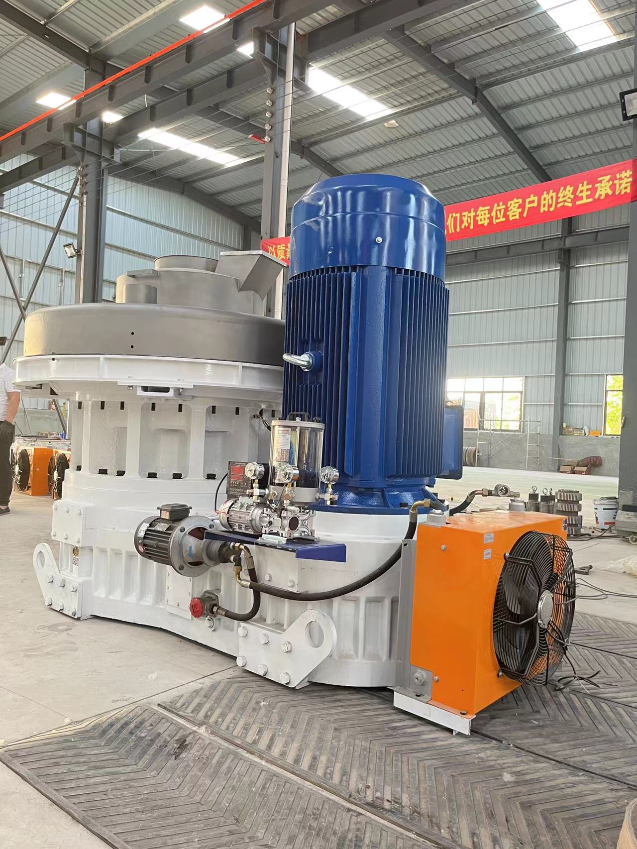 Máquina de pellets de bambu. jpg Máquina de pellets de bambu. jpg