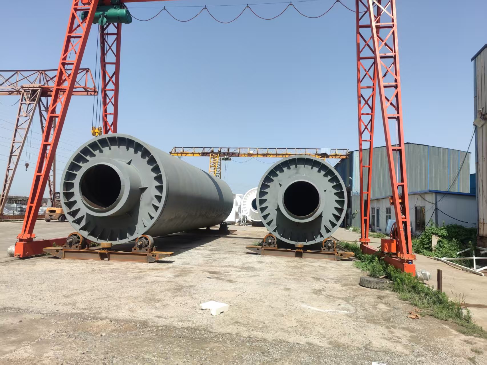 Secador de três bidons. jpg Secador de três bidons. jpg